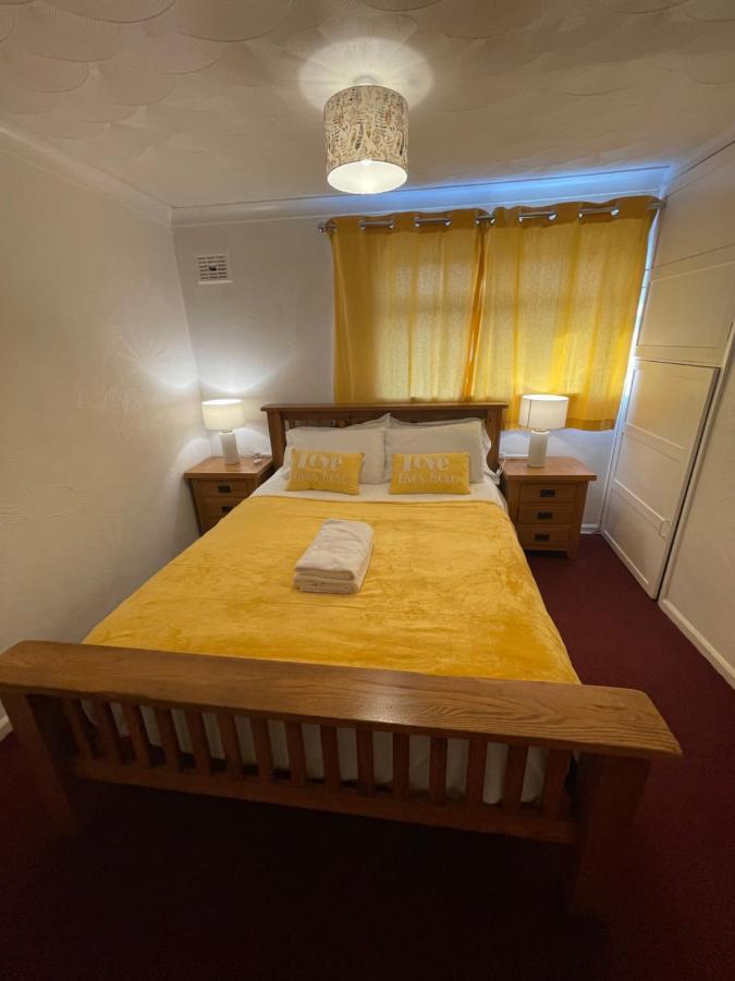 Holiday Home Cardiff City Sleeps 7 Экстерьер фото