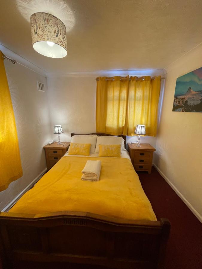 Holiday Home Cardiff City Sleeps 7 Экстерьер фото