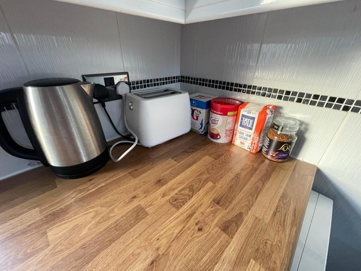 Holiday Home Cardiff City Sleeps 7 Экстерьер фото