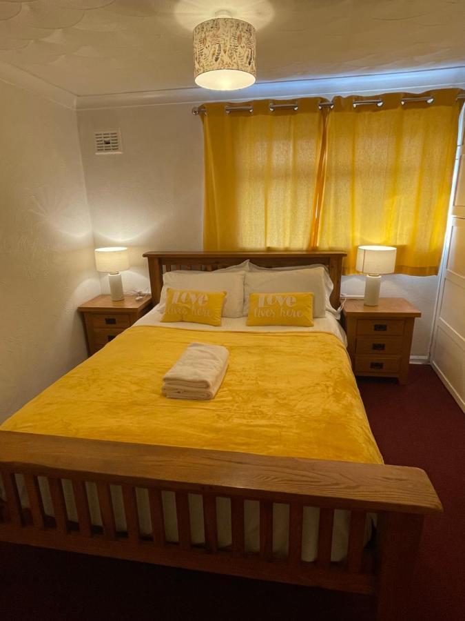 Holiday Home Cardiff City Sleeps 7 Экстерьер фото