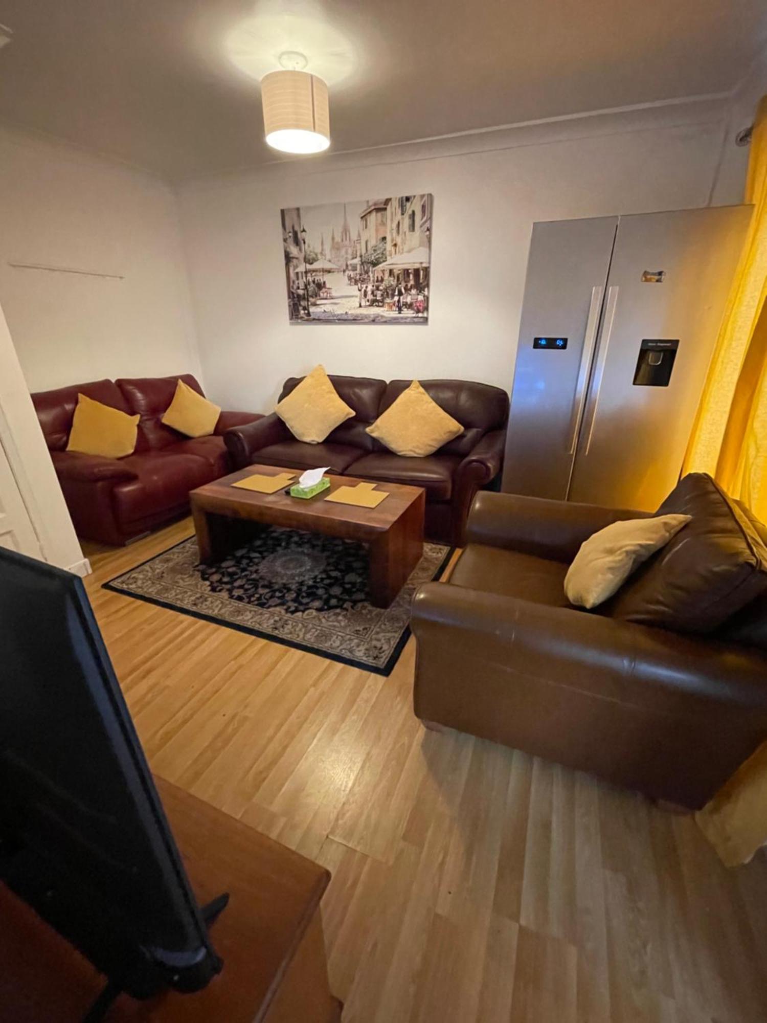 Holiday Home Cardiff City Sleeps 7 Экстерьер фото