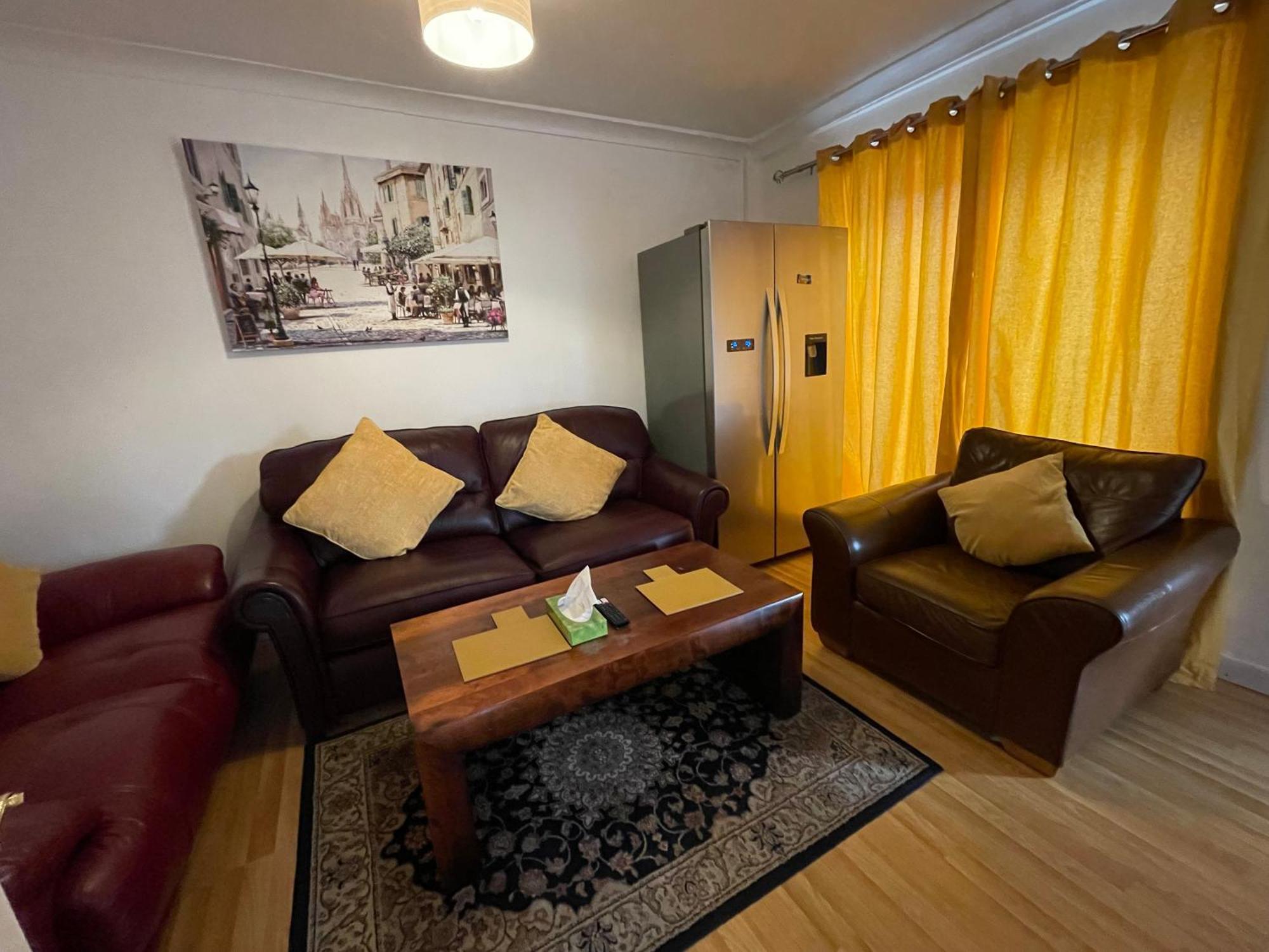 Holiday Home Cardiff City Sleeps 7 Экстерьер фото